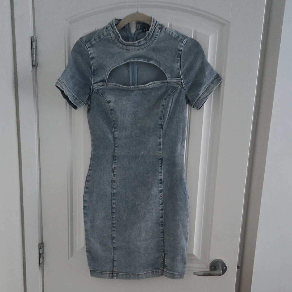 VENUS Blue Denim Bodycon Mini Dress with Cuffed Sleeves